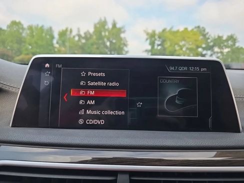 Used 2019 BMW 740i w/ Cold Weather Package RWD image 30
