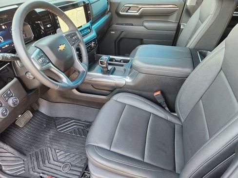 Used 2025 Chevrolet Silverado 1500 LTZ w/ LTZ Premium Texas Edition image 4