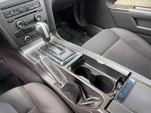 Used 2013 Ford Mustang Coupe image 18