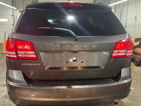 Used 2020 Dodge Journey SE w/ SE Popular Equipment Group FWD image 15
