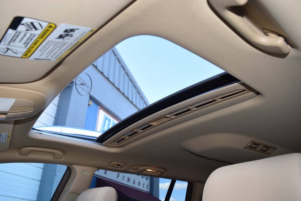 Used 2012 Mercedes-Benz GL 320 BlueTEC 4MATIC image 32