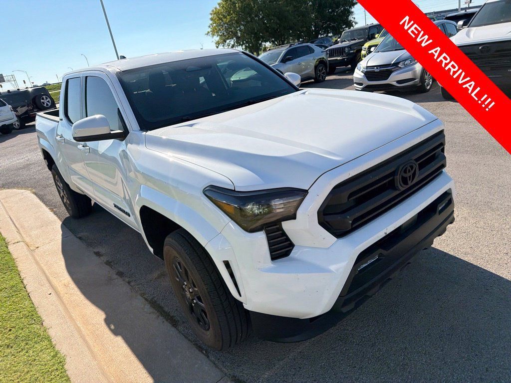 Used 2026 Toyota Tacoma SR5 AWD/4WD image 3