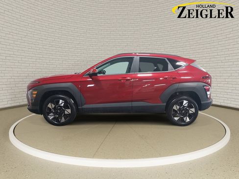 Certified 2025 Hyundai Kona SEL AWD/4WD image 8