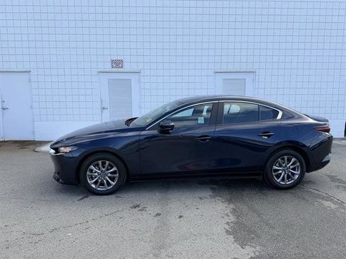 Used 2024 MAZDA MAZDA3 s image 3