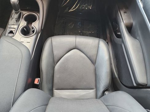 Used 2021 Toyota Camry XSE image 13