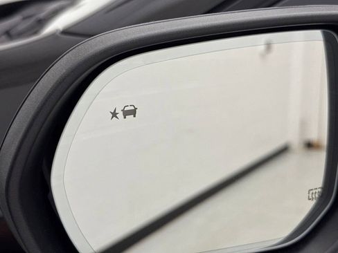 Used 2024 Chevrolet Traverse RS AWD/4WD image 15