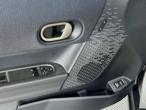 Certified 2025 MINI Cooper S image 17