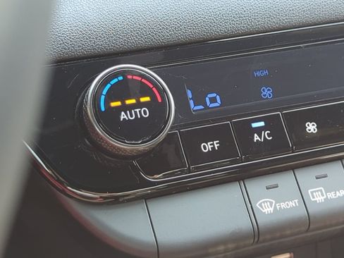 Certified 2025 Hyundai Elantra Sport FWD image 25