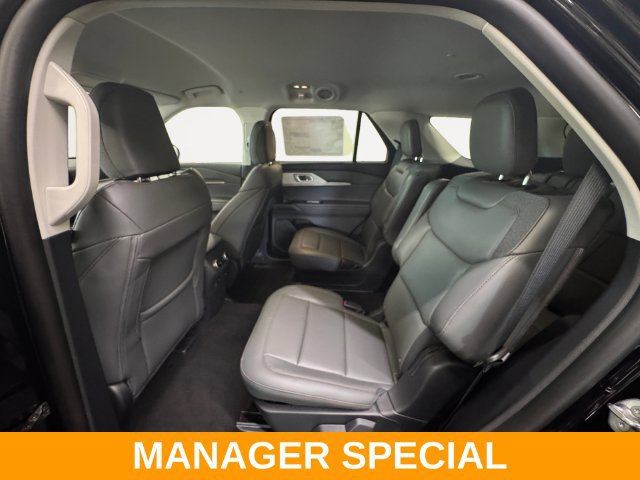 Used 2026 Ford Explorer Active w/ Active Comfort Package AWD/4WD image 21