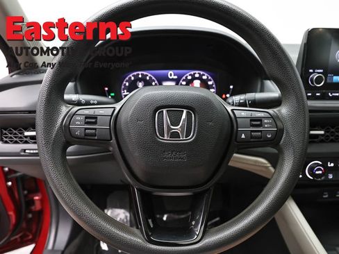 Used 2023 Honda Accord EX image 10