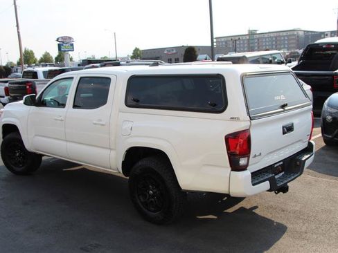 Used 2021 Toyota Tacoma SR AWD/4WD image 6