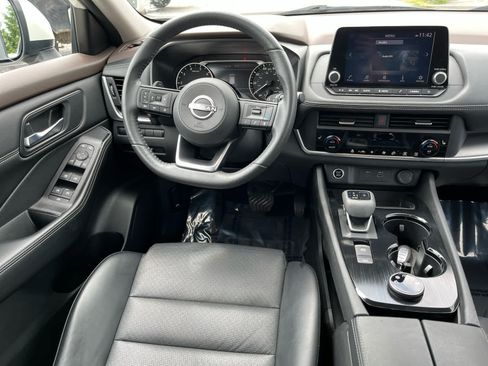 Used 2023 Nissan Rogue SV w/ SV Premium B Package AWD/4WD image 25