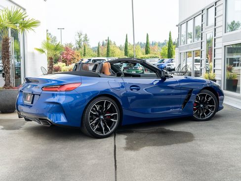Used 2025 BMW Z4 M40i w/ Edition RWD image 7