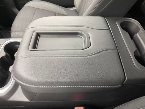 Used 2021 Chevrolet Silverado 1500 LT Trail Boss w/ Convenience Package II AWD/4WD image 28