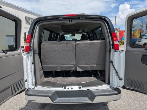 Used 2025 GMC Savana 3500 LT w/ LT Preferred Equipment Group RWD image 12
