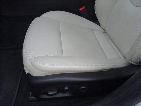 Certified 2023 Cadillac CT4 Premium Luxury image 10