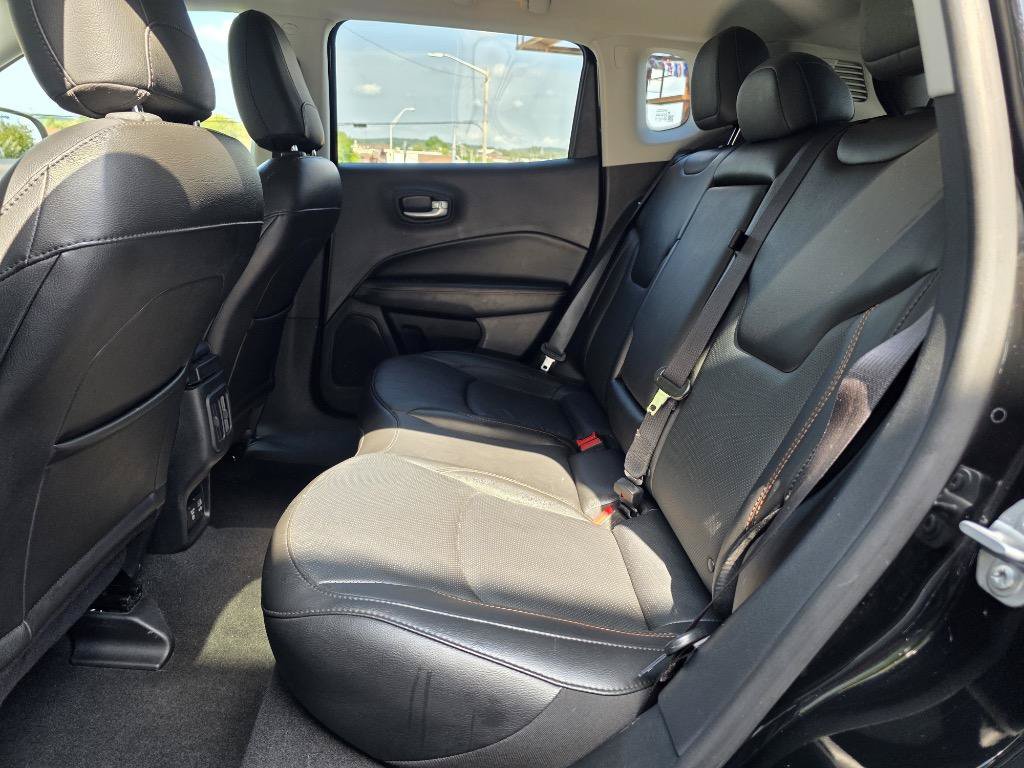 Used 2021 Jeep Compass Limited w/ Elite Interior Group AWD/4WD image 15