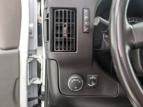 Used 2020 Chevrolet Express 3500 LT w/ LT Preferred Equipment Group image 23