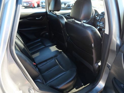 Used 2018 Nissan Rogue Sport SL w/ SL Premium Package AWD/4WD image 28