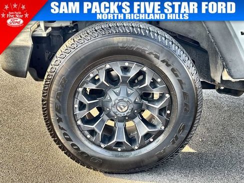 Used 2016 Jeep Wrangler Sport w/ Quick Order Package 24S AWD/4WD image 19