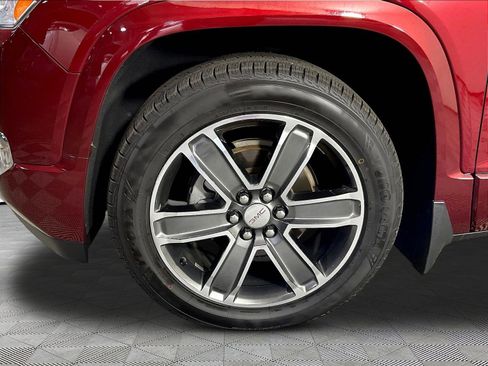 Used 2018 GMC Acadia Denali w/ Technology Package AWD/4WD image 35