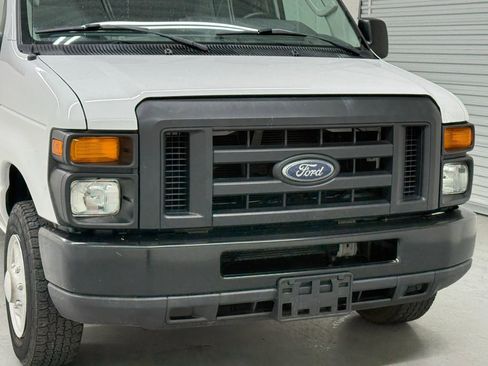 Used 2011 Ford E-150 and Econoline 150 w/ Commercial Cargo Van Pkg image 35