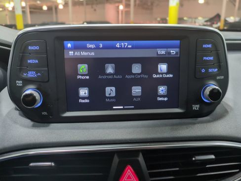 Used 2020 Hyundai Santa Fe SE FWD image 23
