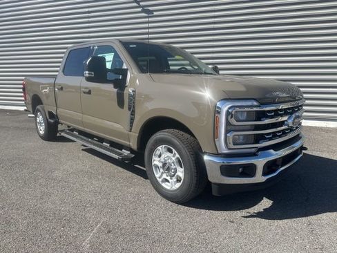 New 2026 Ford F250 XLT w/ XLT Premium Package RWD image 1