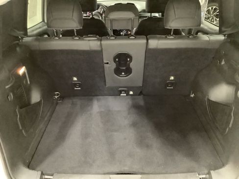 Used 2020 Jeep Renegade Limited image 16