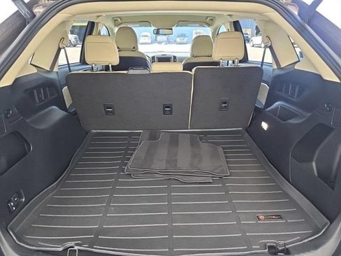Used 2019 Ford Edge SEL w/ Equipment Group 201A FWD image 8