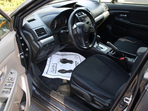 Used 2014 Subaru Crosstrek 2.0i Premium AWD/4WD image 5