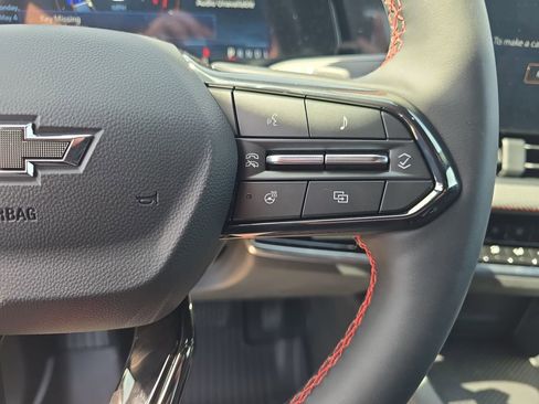 New 2026 Chevrolet Equinox RS w/ Convenience Package III FWD image 18