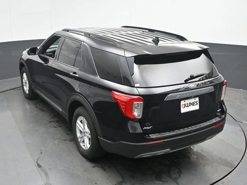 Used 2020 Ford Explorer XLT w/ Equipment Group 202A AWD/4WD image 36