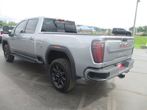 Used 2025 GMC Sierra 2500 AT4 w/ AT4 Premium Plus Package AWD/4WD image 10