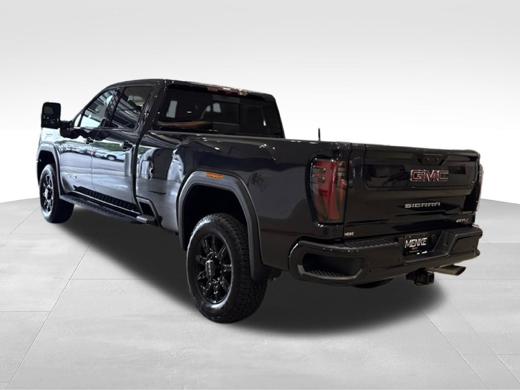 Used 2024 GMC Sierra 3500 AT4 w/ AT4 Premium Plus Package AWD/4WD image 5