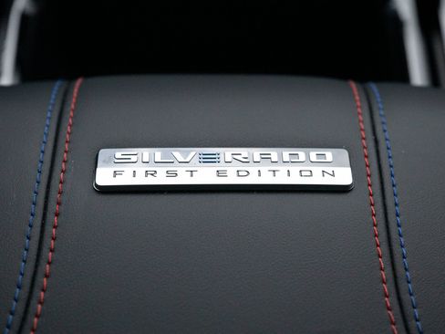 Used 2024 Chevrolet Silverado EV RST image 37