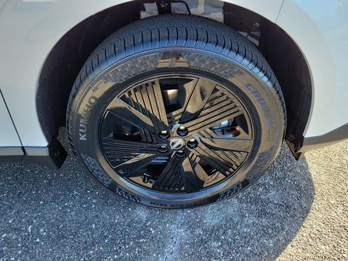 New 2026 Nissan Murano SV AWD/4WD image 8