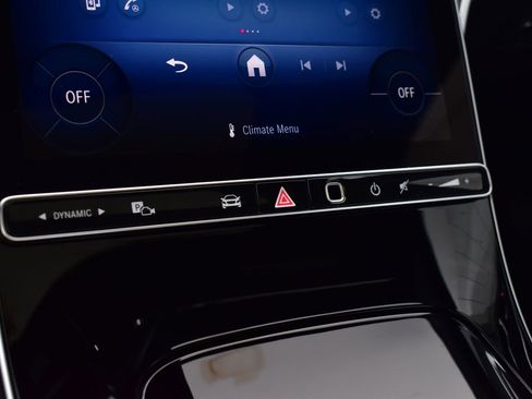 Certified 2025 Mercedes-Benz C 300 4MATIC Sedan image 20