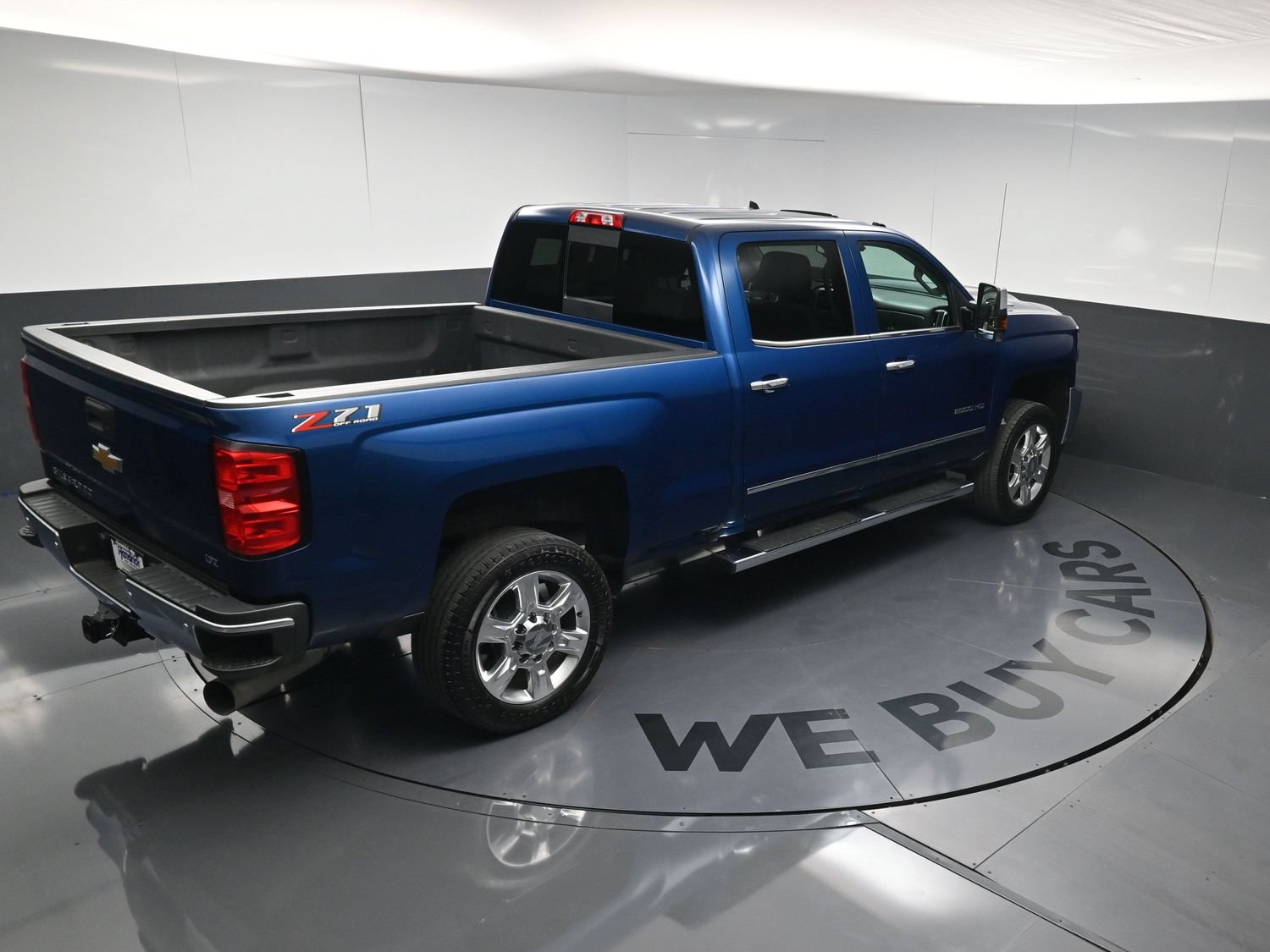 Used 2019 Chevrolet Silverado 2500 LTZ w/ Duramax Plus Package AWD/4WD image 35
