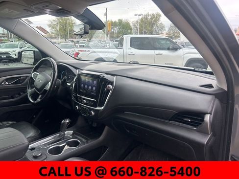 Used 2020 Chevrolet Traverse RS w/ LPO, Floor Liner Package FWD image 6