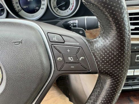 Used 2015 Mercedes-Benz E 400 4MATIC Sedan image 28