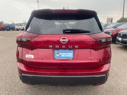 Certified 2025 Nissan Rogue S AWD/4WD image 6