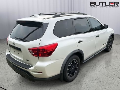 Used 2020 Nissan Pathfinder SV w/ Rock Creek Edition FWD image 9