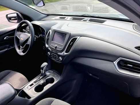 Used 2024 Chevrolet Equinox LT image 14