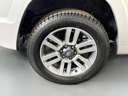 Used 2022 Toyota 4Runner TRD Sport RWD image 33