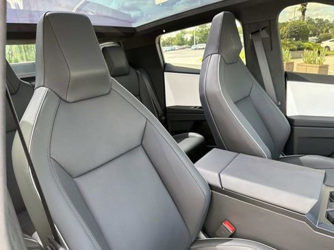 Used 2024 Tesla Cybertruck Cyberbeast AWD/4WD image 20