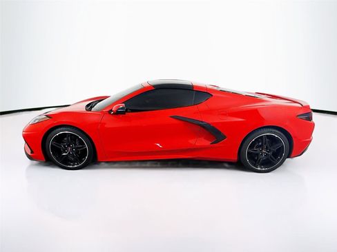Used 2024 Chevrolet Corvette Stingray Preferred Cpe image 9