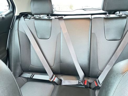 Used 2025 Buick Encore GX Preferred image 39