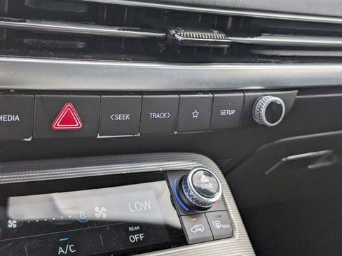 Used 2024 Hyundai Palisade Calligraphy AWD/4WD image 15