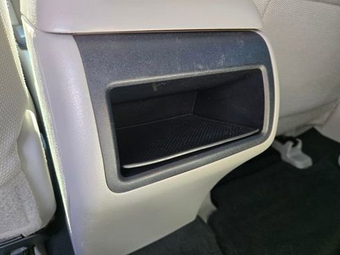 Used 2012 Toyota Camry LE FWD image 17